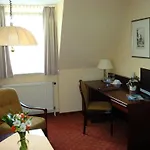 Stadt Hotel 3*
