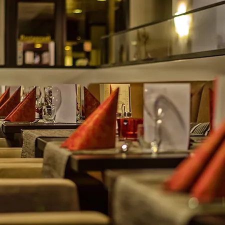 Hotel Stadt 3*